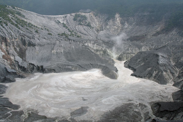 Krater van de Prangbukan Prahu